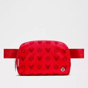 Disney x lululemon Everywhere Belt Bag Long Strap 1L Mickey and Logo